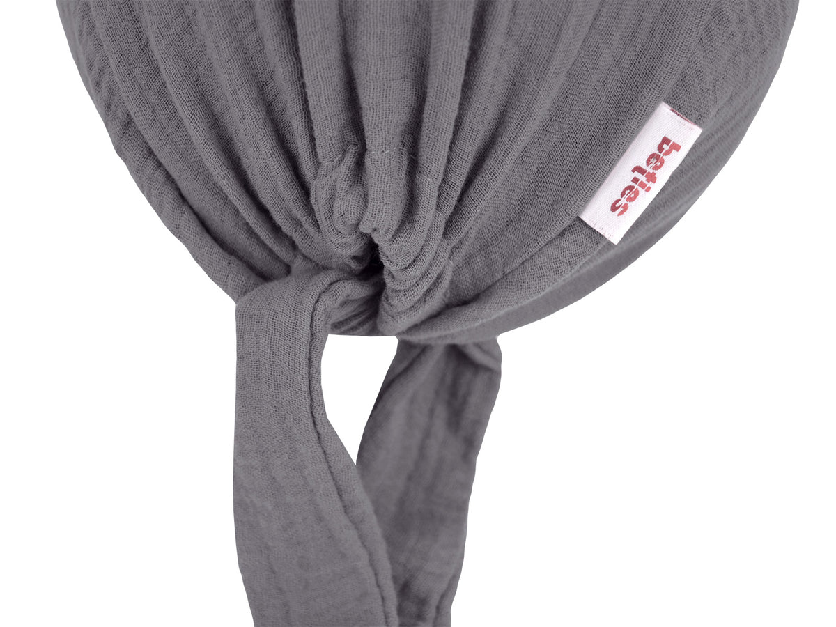 beties Musselin Schlafmütze OP-Haube – Basaltgrau – rückansicht – 100% Musselin