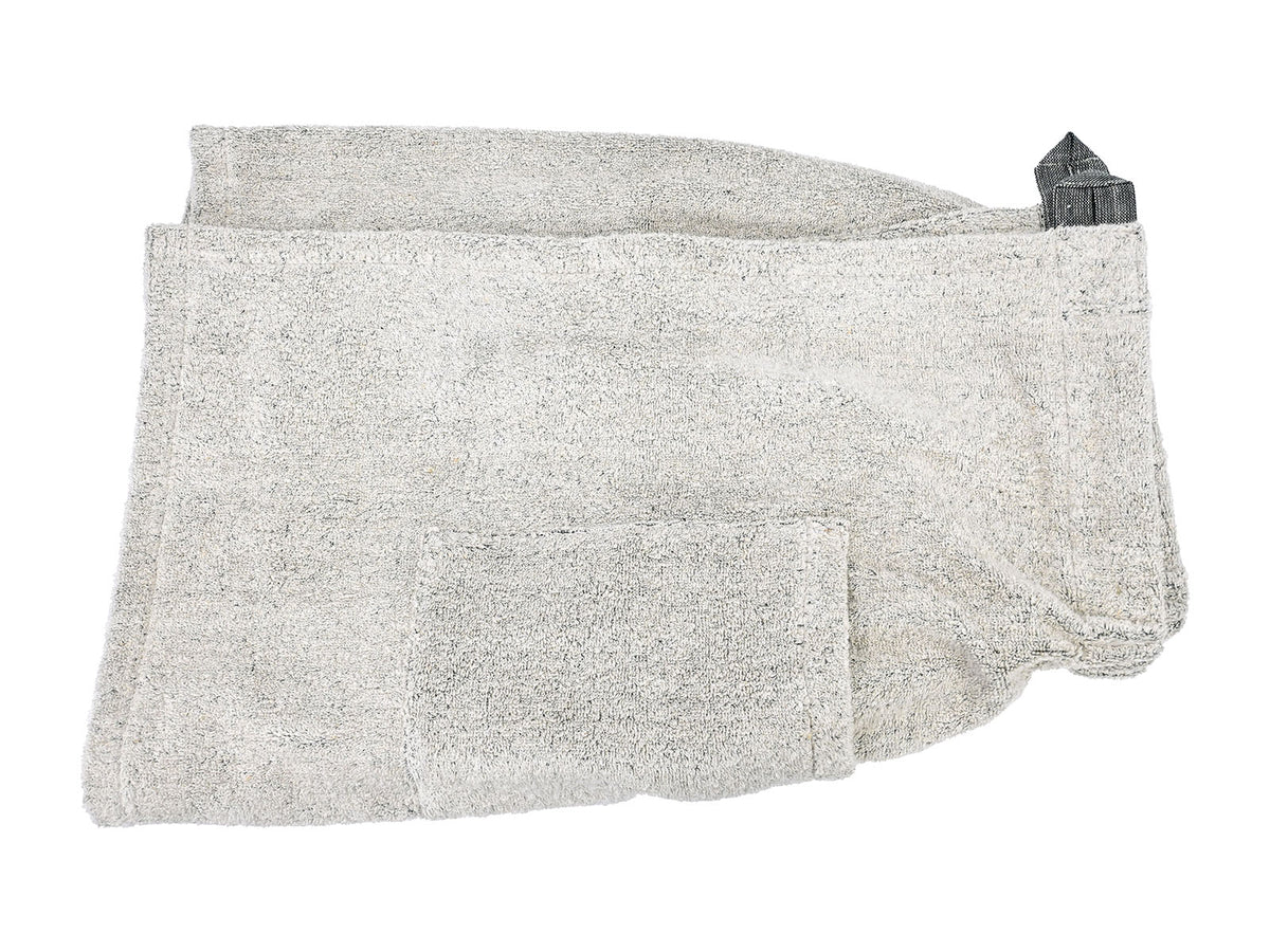 beties Savu Sauna-Kilt 50x140 cm in Basaltgrau, flach ausgebreitet