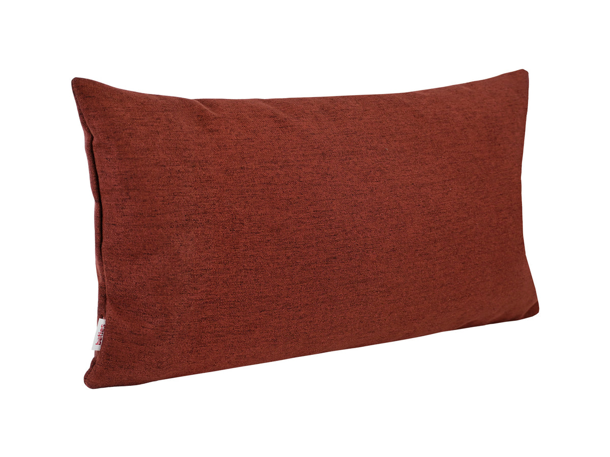 beties Wunschton Kissenhülle Rusty Bordeaux 30x50 cm – Schrägansicht