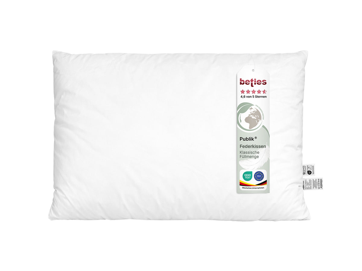 beties Publik Federkissen Fuellkissen 40x60 cm – weisses Kissen mit klassischer Federfuellung freigestellt auf weissem Hintergrund mit etikett
