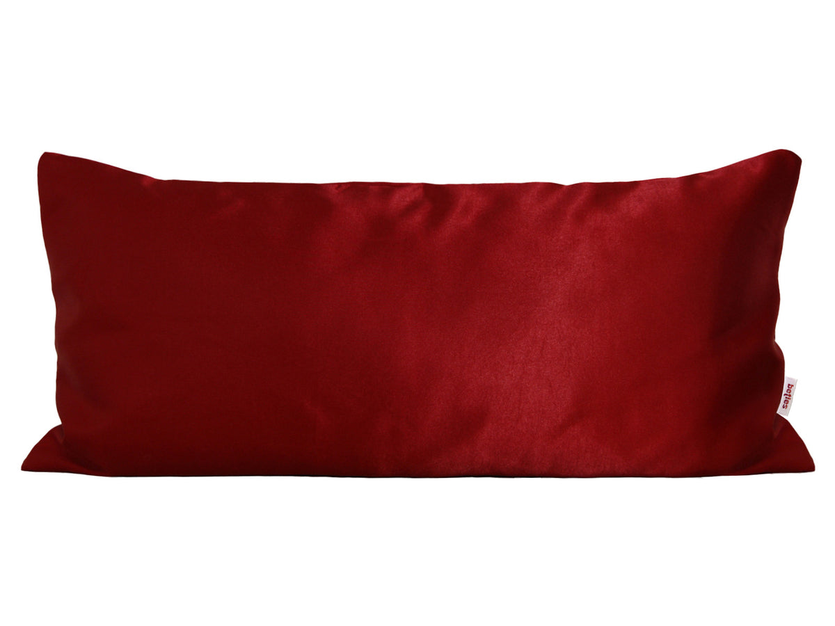 Karmin-roter Glanz Satin Kissenbezug ca. 40x80 cm anschmiegsam & edel von beties.