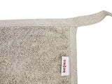 Detail der Massage-Frottee-Struktur am beties Savu Rückenwaschband in Heubeige