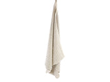 beties Savu Duschtuch 65x140 cm in Schilf-Hafermilch, offen ausgebreitet