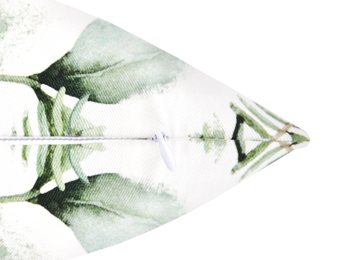 Weisse Kissenhuelle ca. 50x50 cm – Winterdeko mit oranger Schleife und orangen gefrosteten Rosen und Zweigen Detailansicht von unten mit Reissverschluss – 100% Baumwolle – Aus der beties Magie des Winters "Frost-Rose Schleife" Kollektion.