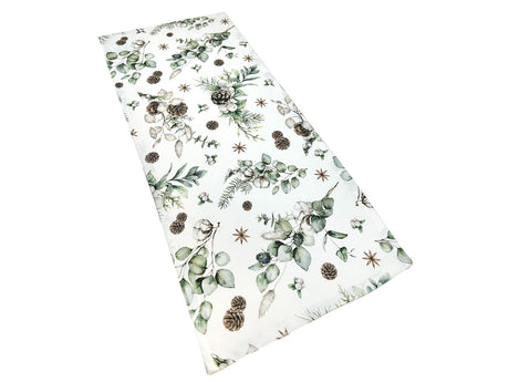 Weisser XS Tischlaeufer ca. 32x74 cm – Winterdeko mit Tannenzapfen – 100% Baumwolle – aus der beties Kollektion, Magie des Winters "Moggl"